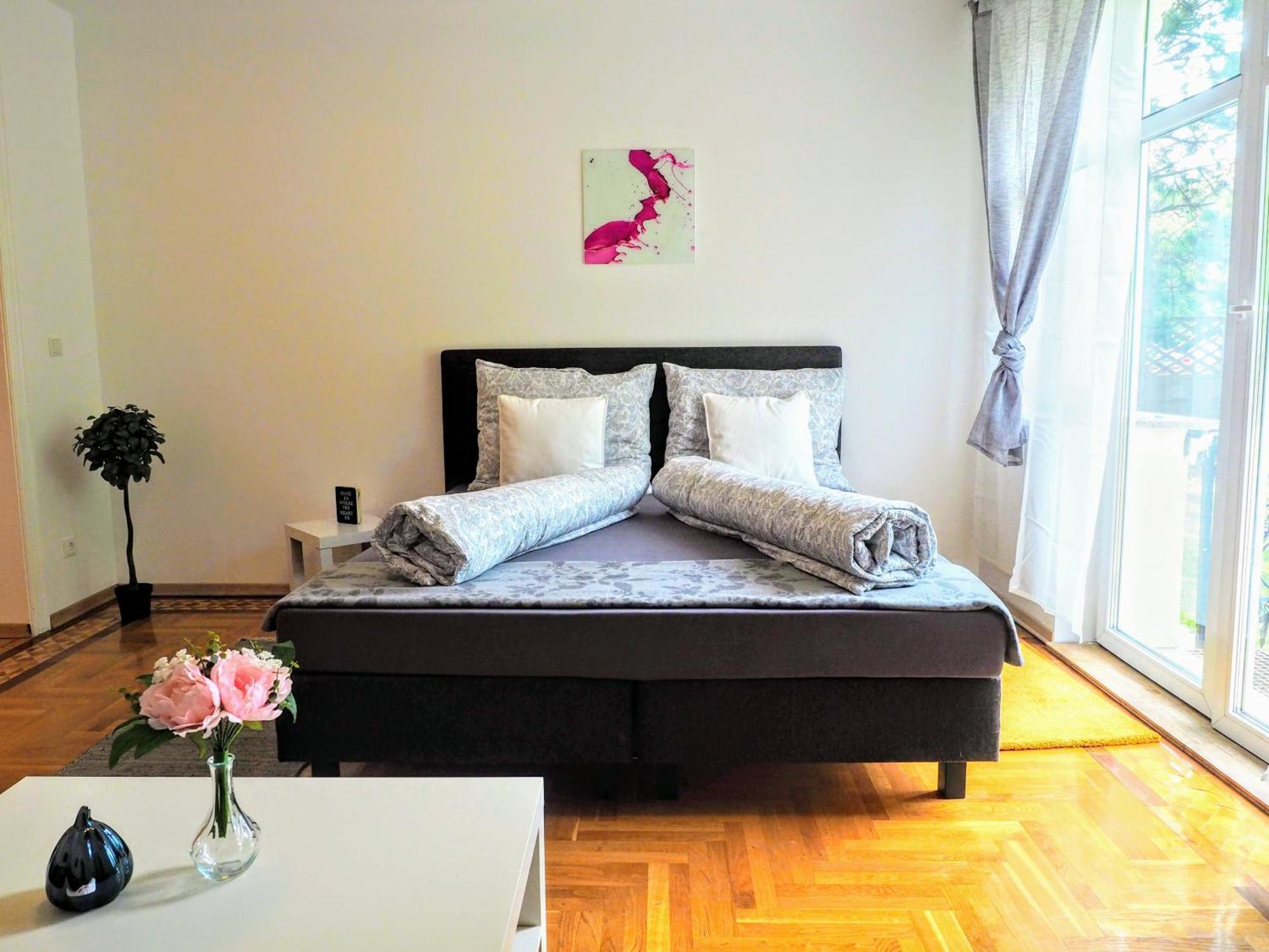 City Villa Schoenbrunn Apartments - Contactless 24H Check-In Vienna Exterior photo